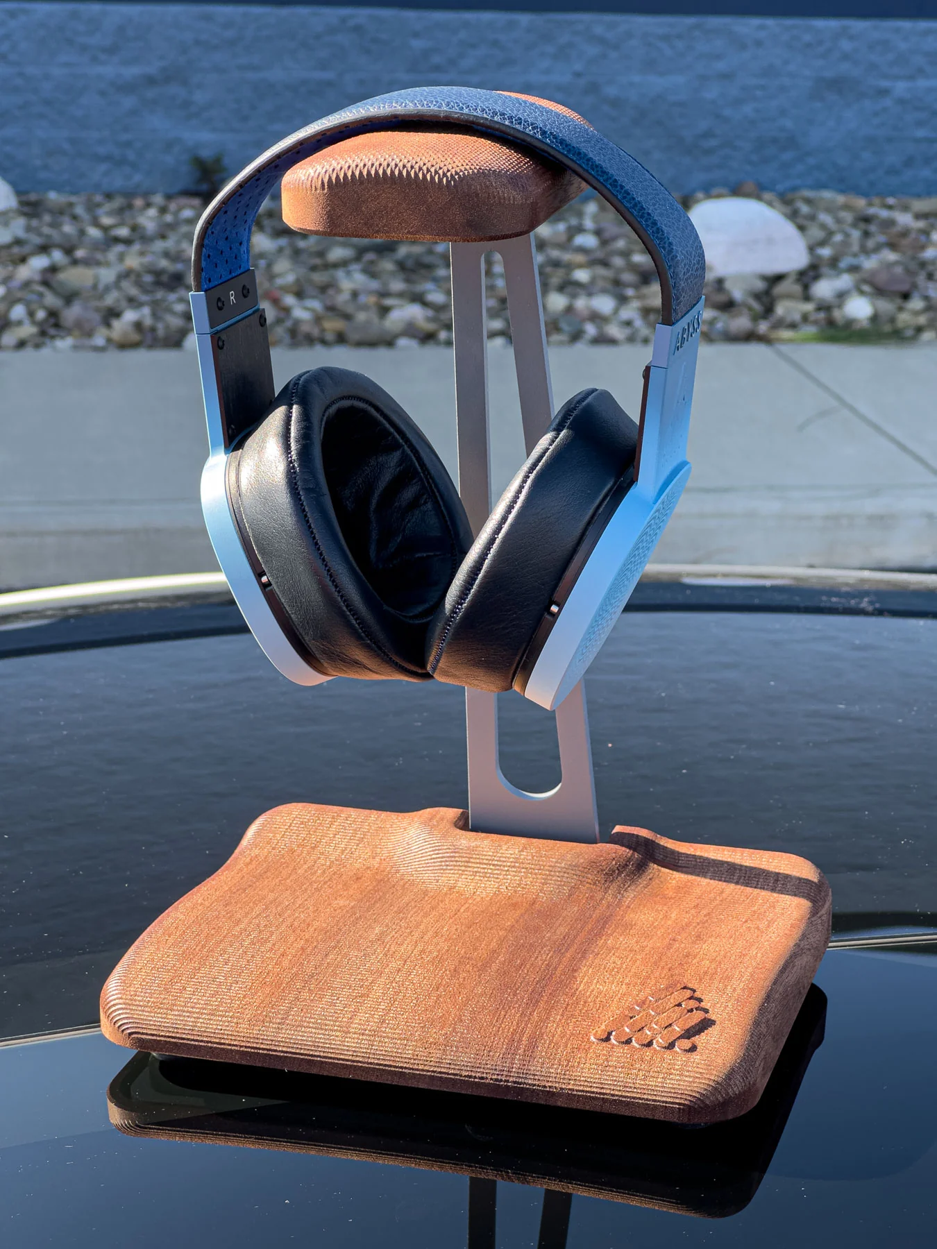 The STAND Headphone Stand by ABYSS Headphones - Image 4